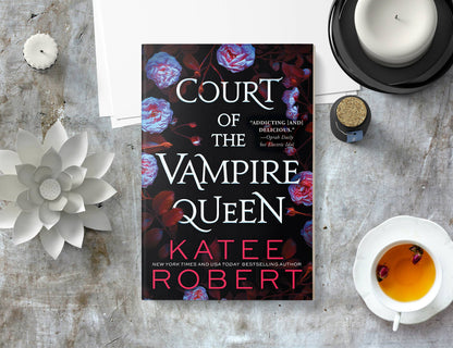 Court of the Vampire Queen- Katee Robert