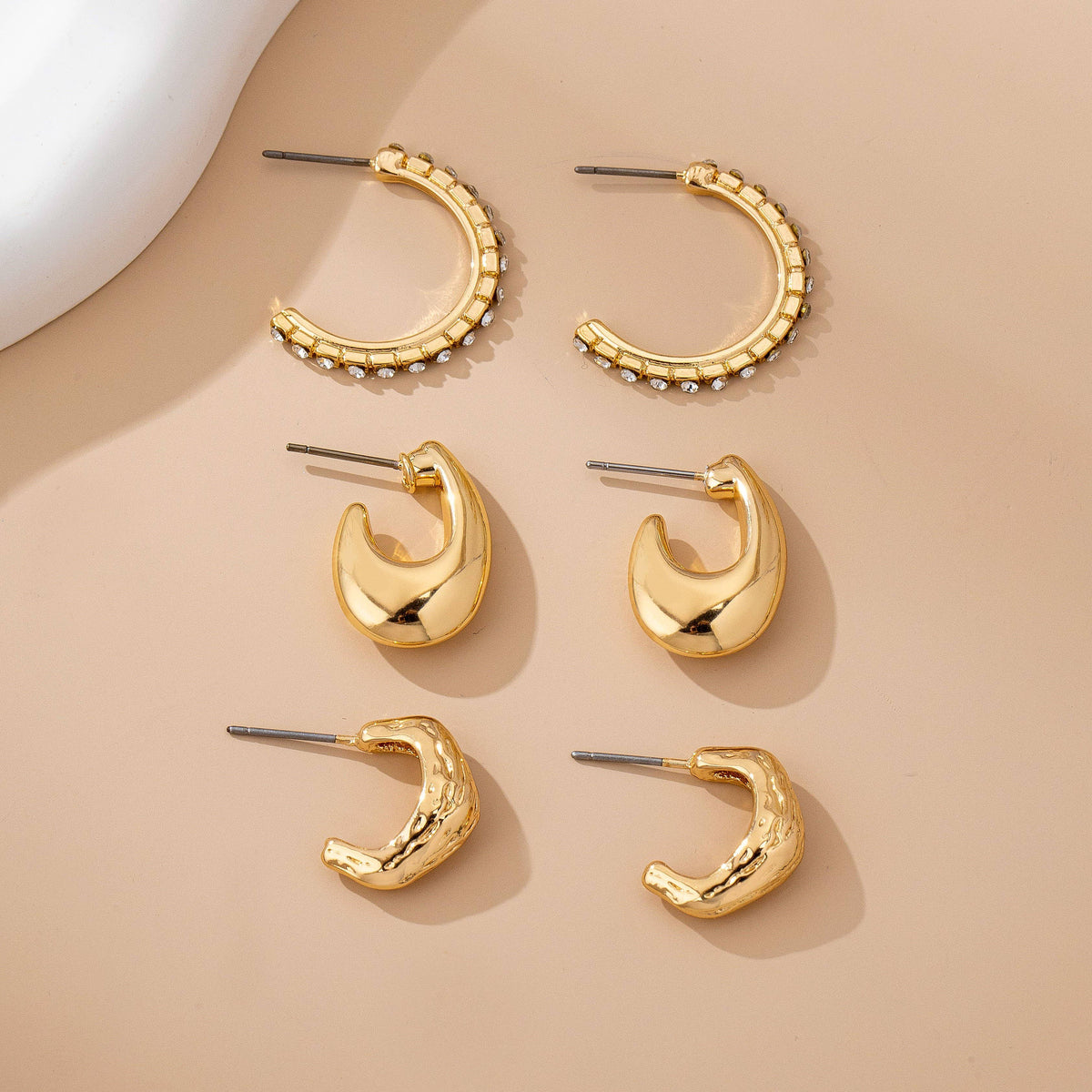 Huggie Hoop Trio Earring