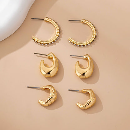 Huggie Hoop Trio Earring