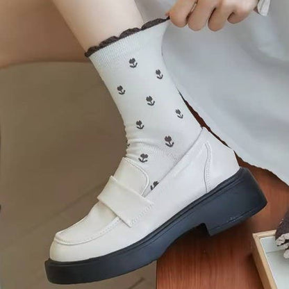 WOMAN BREATHABLE FLORAL COTTON SOCKS